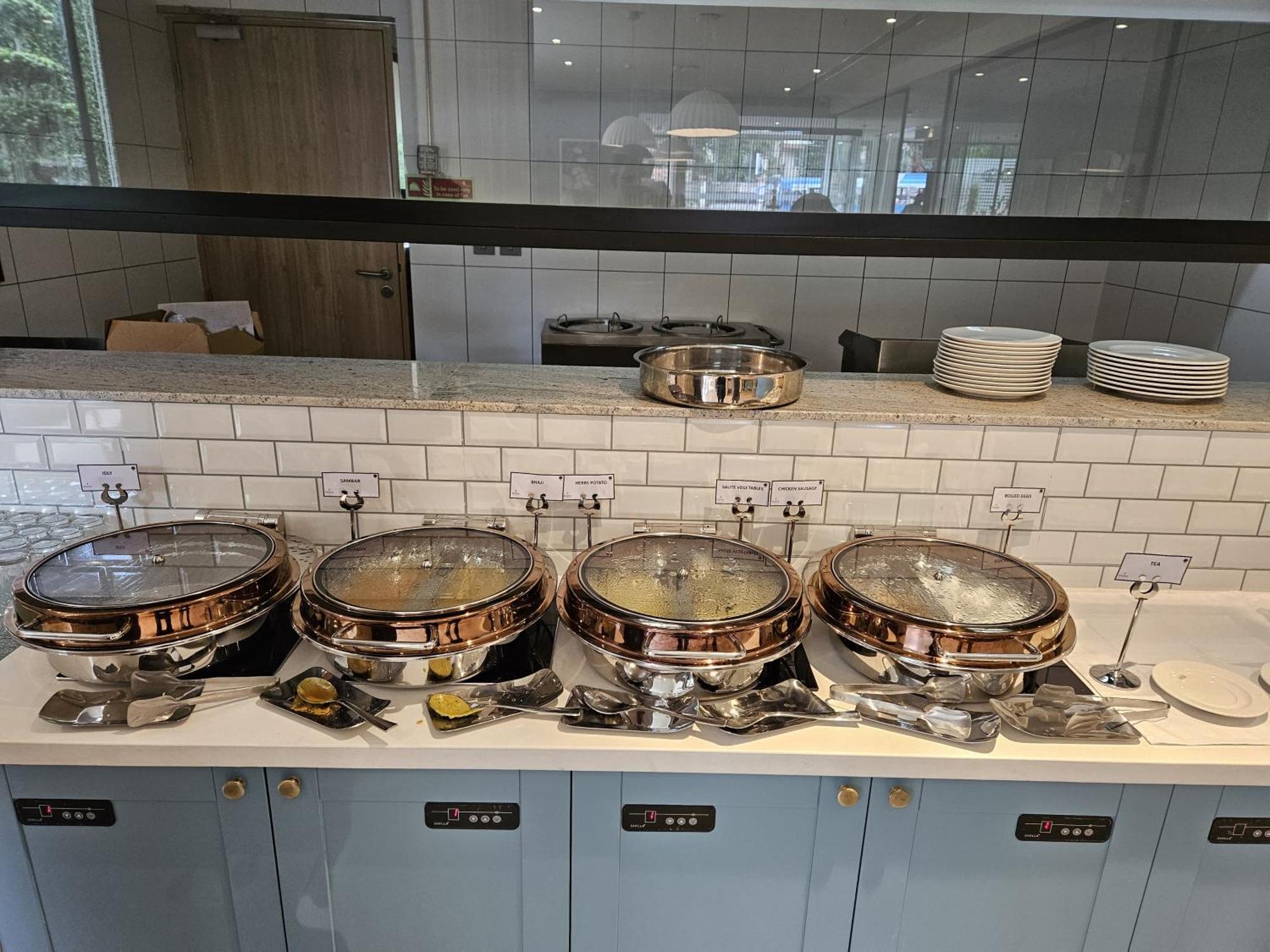Park Inn & Suites By Radisson Thrissur East Fort Exteriör bild