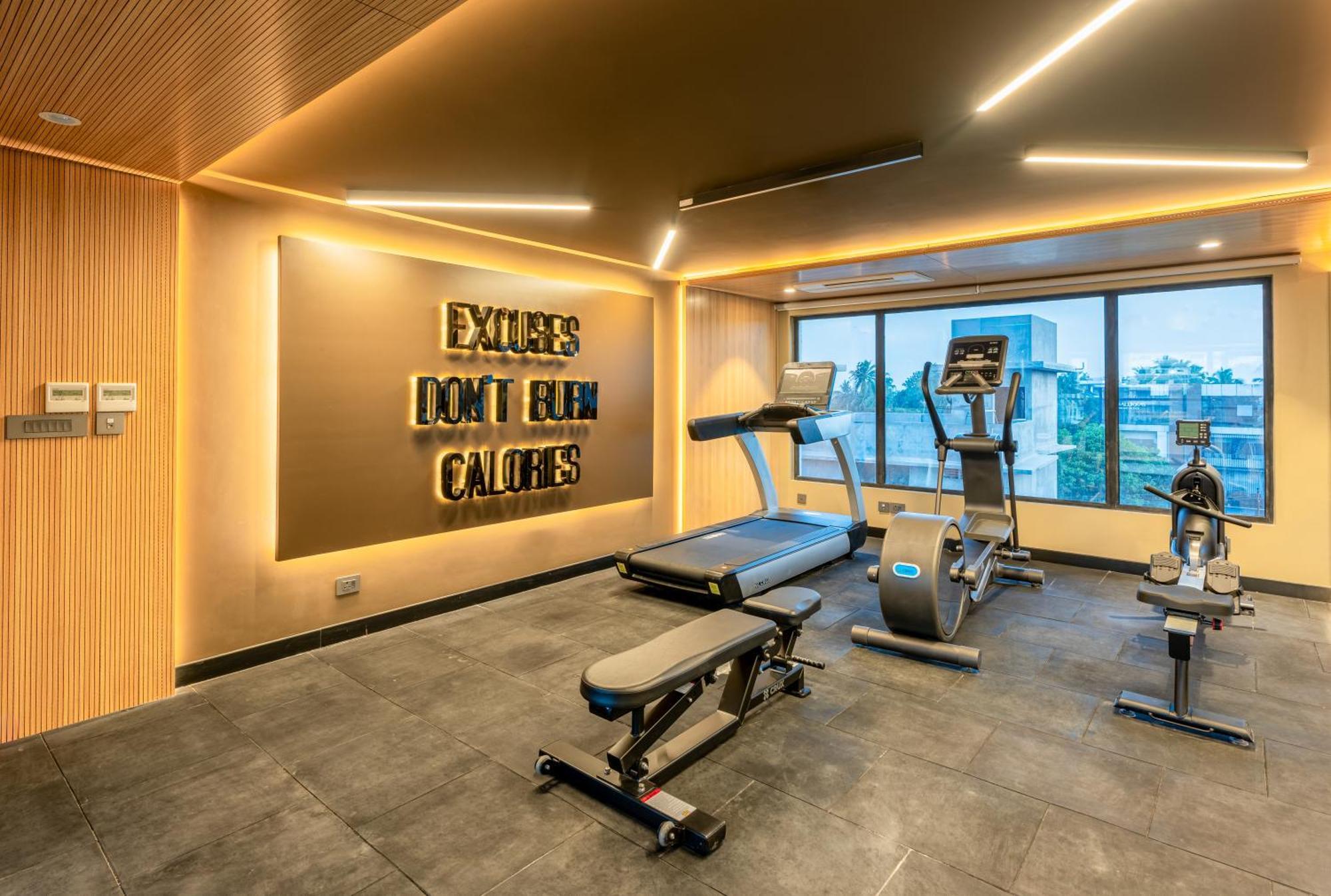 Park Inn & Suites By Radisson Thrissur East Fort Exteriör bild