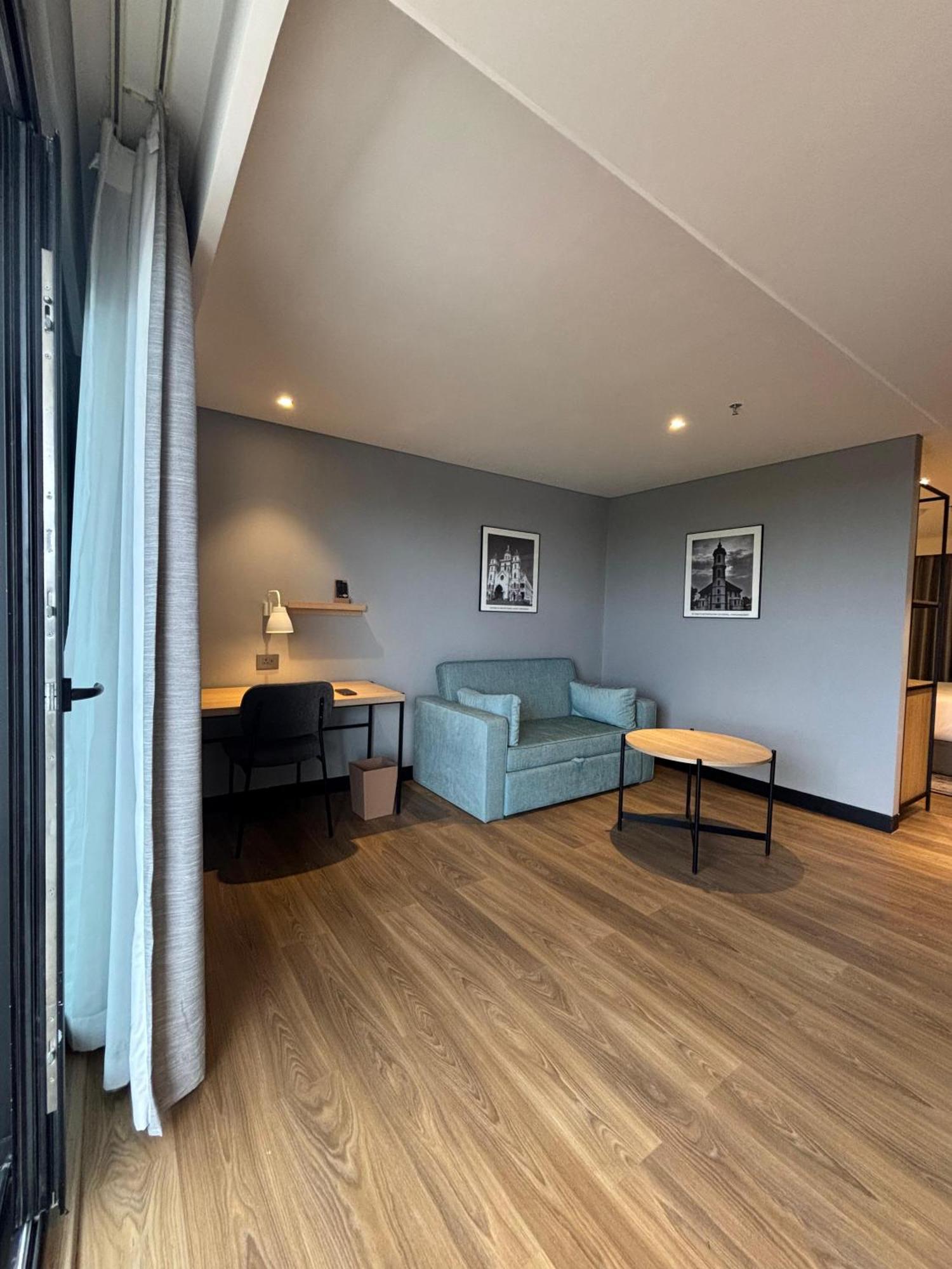 Park Inn & Suites By Radisson Thrissur East Fort Exteriör bild