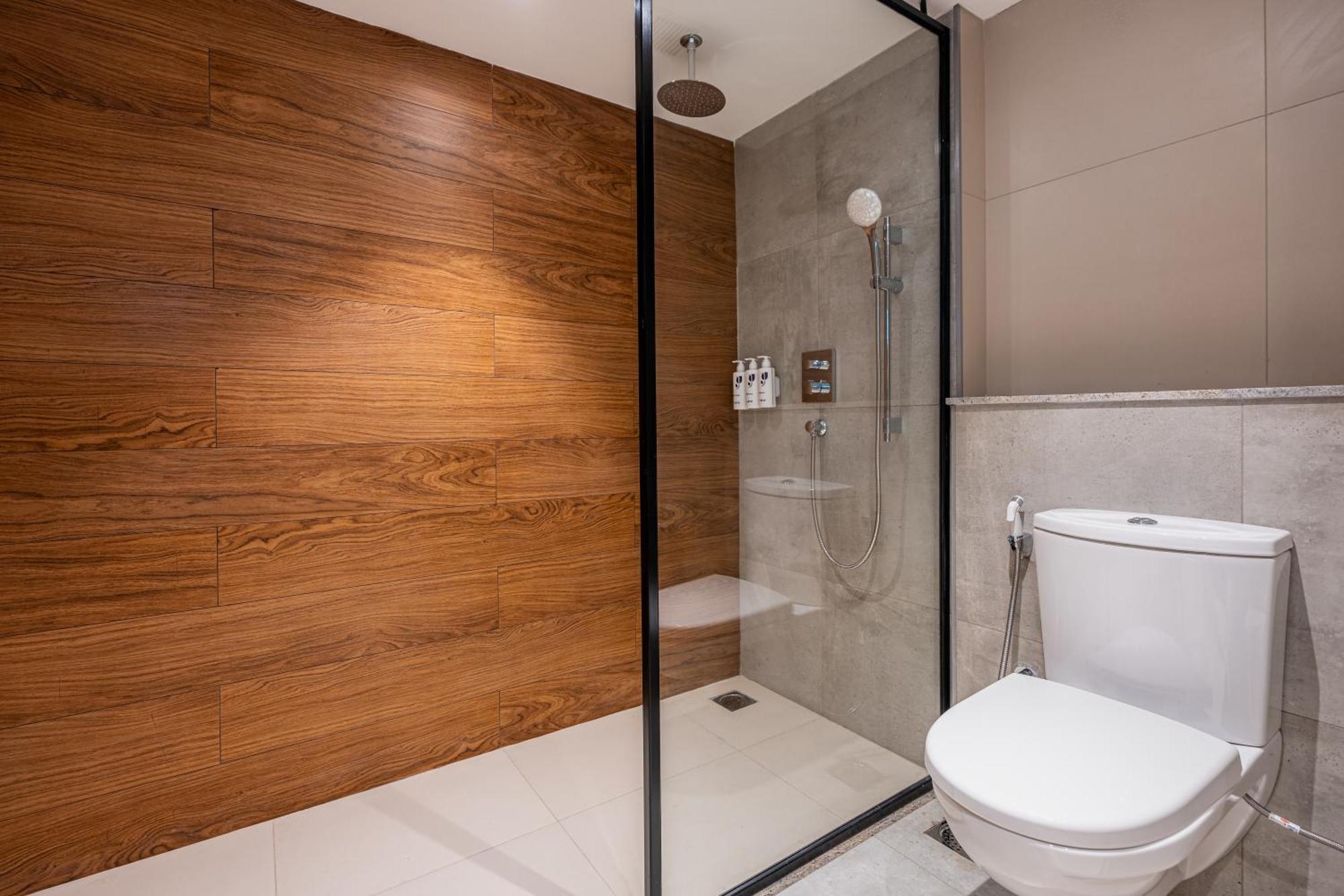 Park Inn & Suites By Radisson Thrissur East Fort Exteriör bild