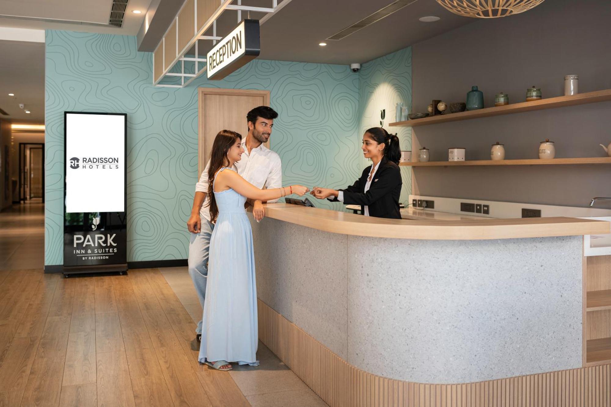 Park Inn & Suites By Radisson Thrissur East Fort Exteriör bild
