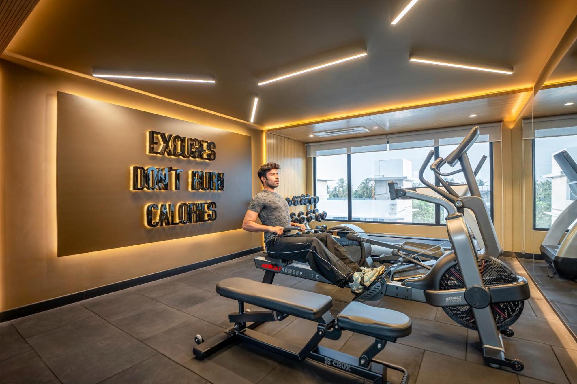 Park Inn & Suites By Radisson Thrissur East Fort Exteriör bild